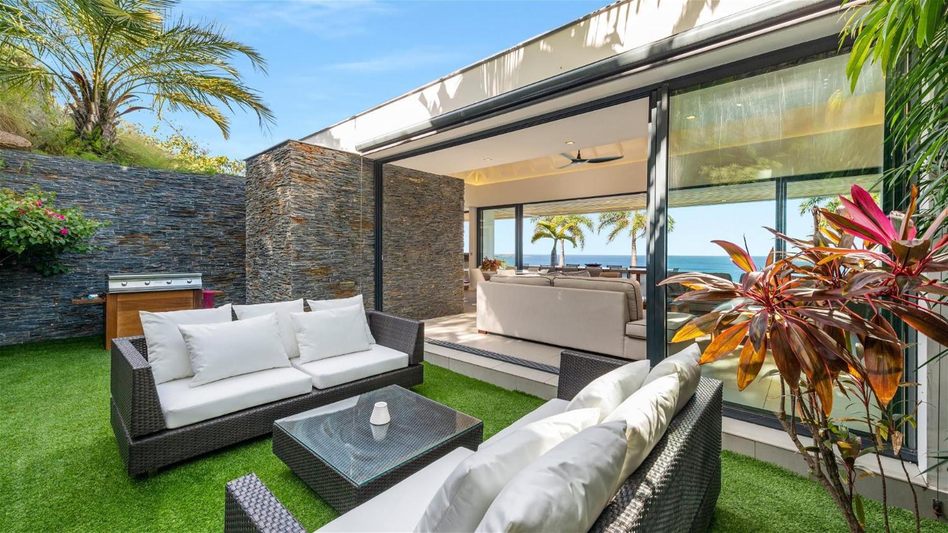 Architecture Jewel Set On A Hillside Vila St. Barthelemy Exterior foto